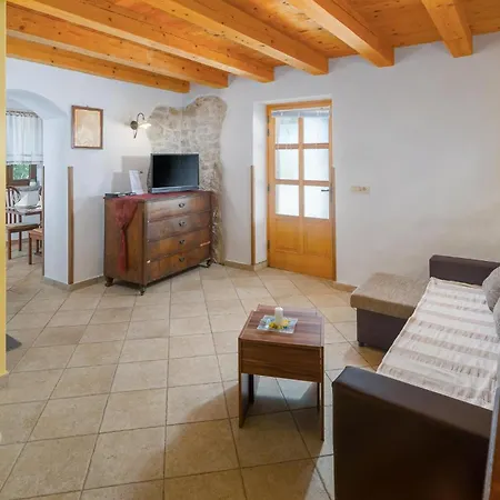 Holiday home Pelizzar