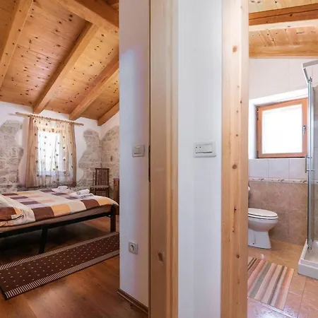 Holiday home Pelizzar